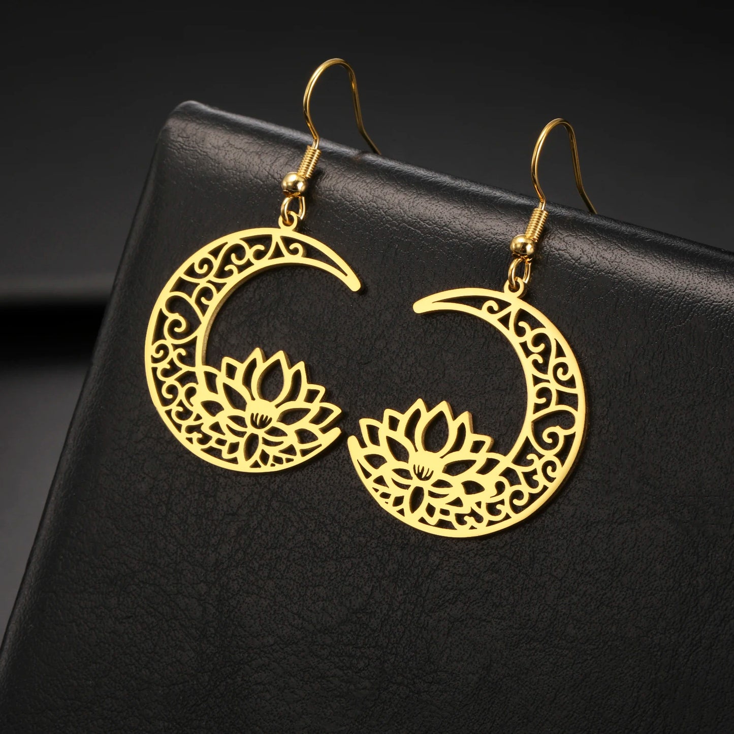 Boucles d'oreilles acier inoxydable doré croissant de lune lotus