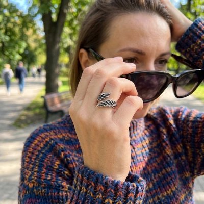 Bague femme design spirituel
