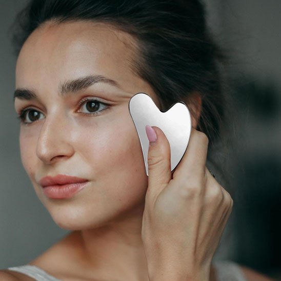 gua sha visage effet liftant anti ride