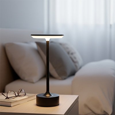 Lampe led sans fil ambiance relaxante sur table de nuit