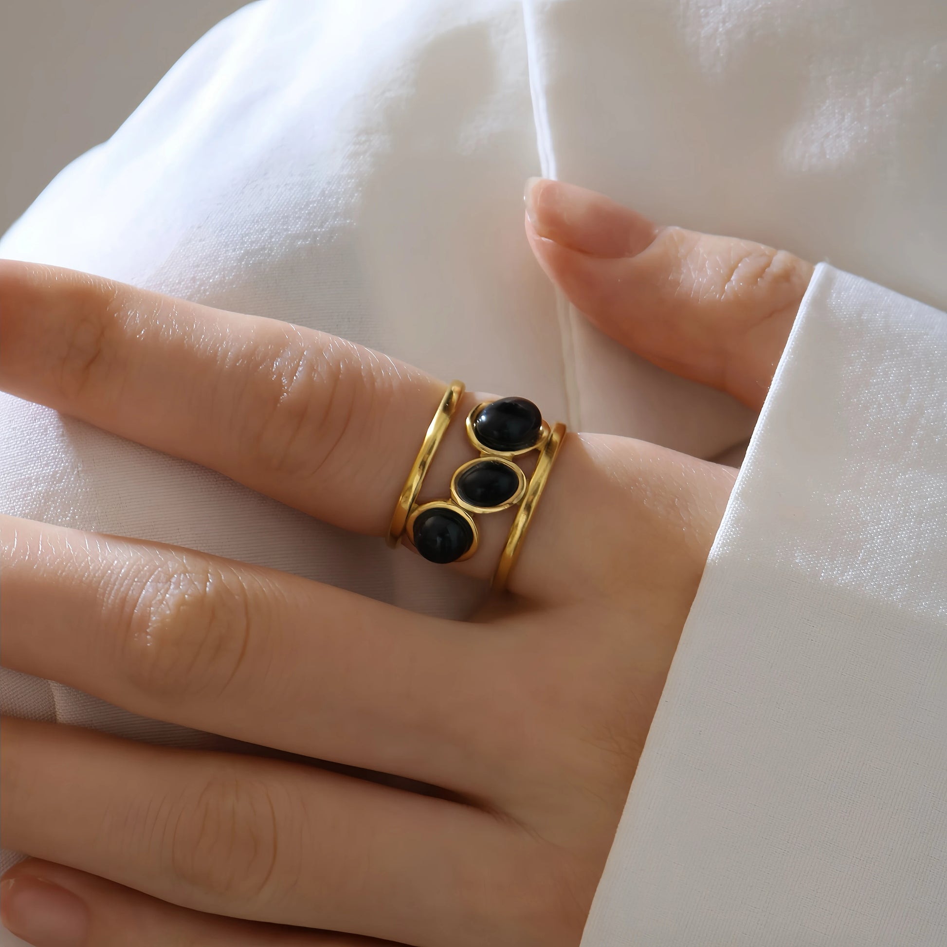 Bague acier inoxydable obsidienne ajustable pour femme