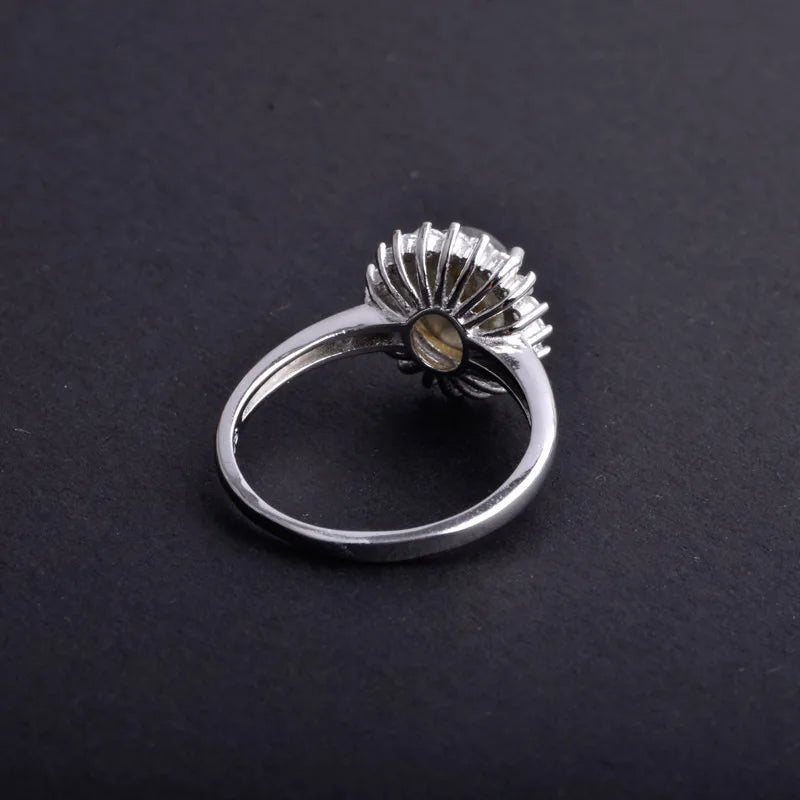 Bague labradorite en forme de soleil entouré de zircons argent femme