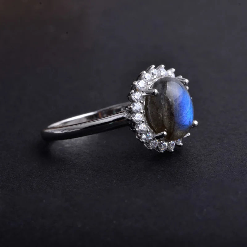 Bague labradorite en forme de soleil entouré de zircons argent femme