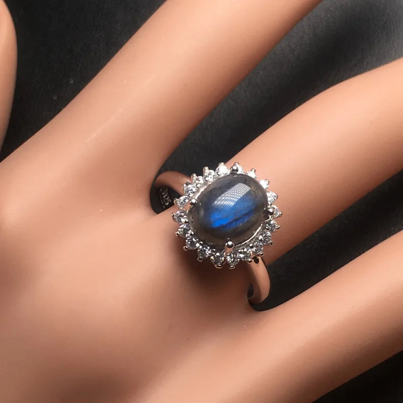 Bague labradorite en forme de soleil entouré de zircons argent femme
