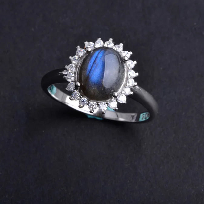 Bague labradorite en forme de soleil entouré de zircons argent femme