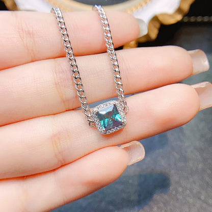 Bracelet argent femme chaine ajustable pierre naturelle alexandrite carrée entourée de petits zircons lumineux