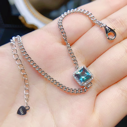 Bracelet argent femme chaine ajustable pierre naturelle alexandrite carrée entourée de petits zircons lumineux
