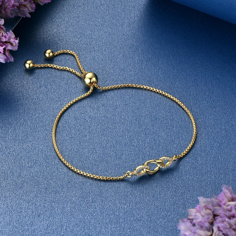 Bracelet femme tendance argent plaqué or jaune serti de 24 moissanites