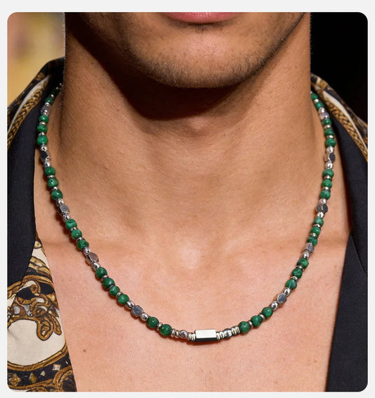 Collier en perle pour homme malachite – pierre de guérison verte lithothérapie