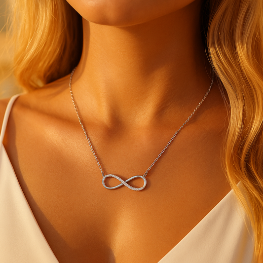 Collier argent femme symbole infini zircons
