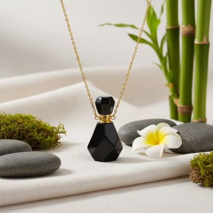 Collier huile essentielle obsidienne chaine doree pendentif bouteille pierre noire

