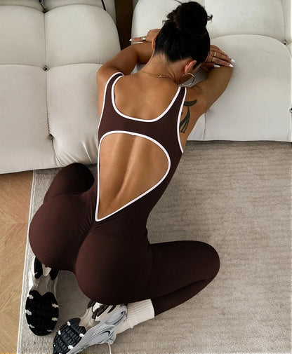 Combinaison yoga femme marron vue de dos coupe ajustée