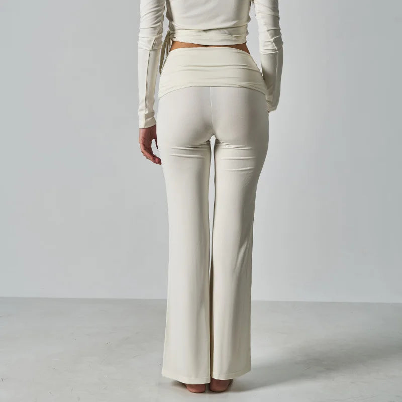Legging évasé sport femme vue de dos coupe évasée