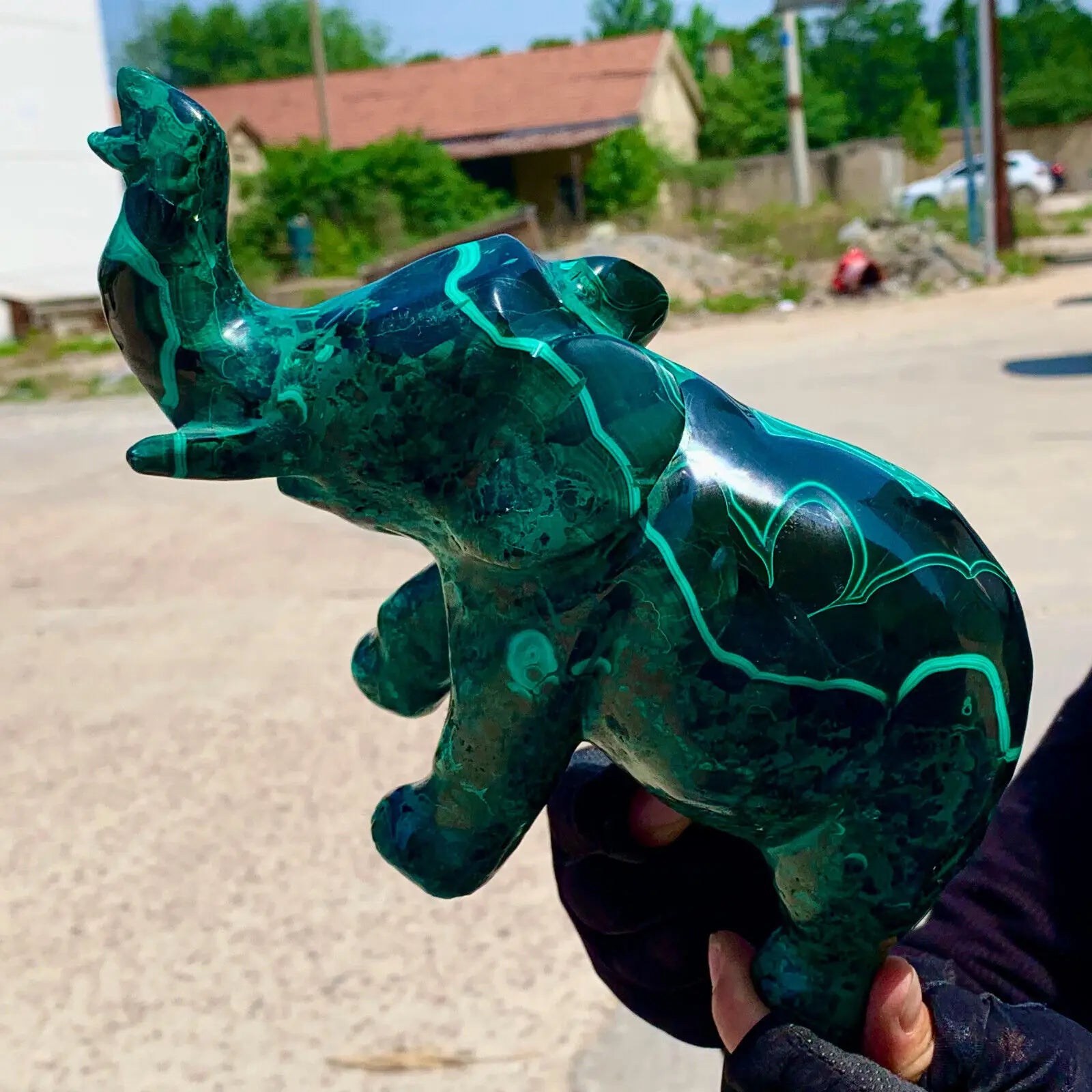 Malachite éléphant en pierre naturelle verte sculpté