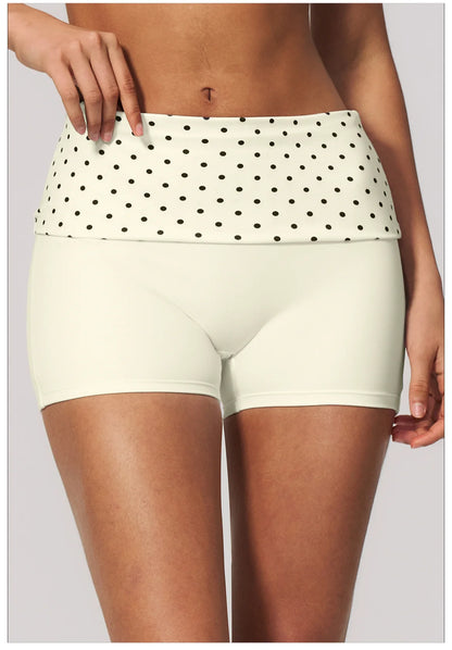 Short yoga blanc ceinture pois noirs taille haute