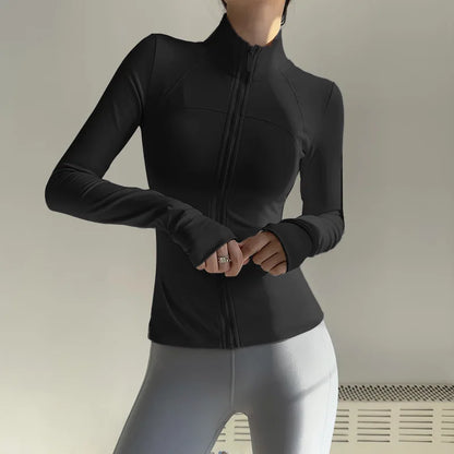 Veste yoga femme zippée noire coupe ajustée