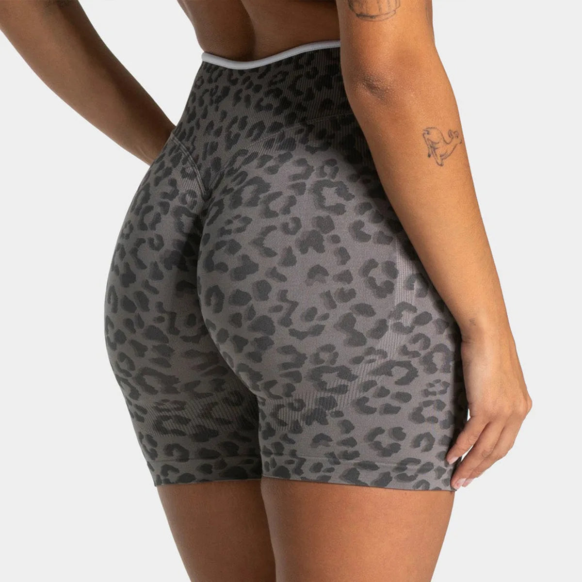 yoga shorts léopard gris effet scrunch taille haute sport fitness