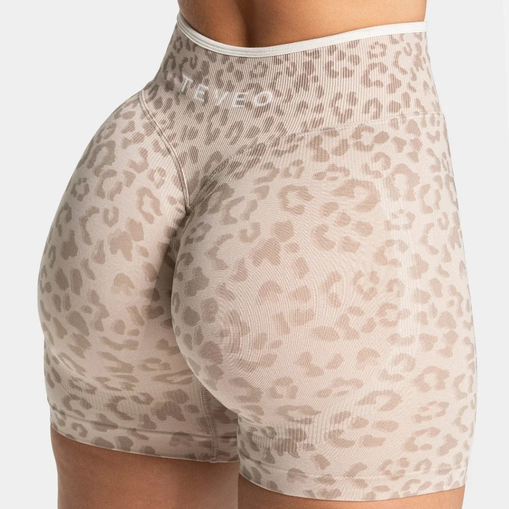 Yoga shorts léopard femme taille haute rose vue de derrière push up