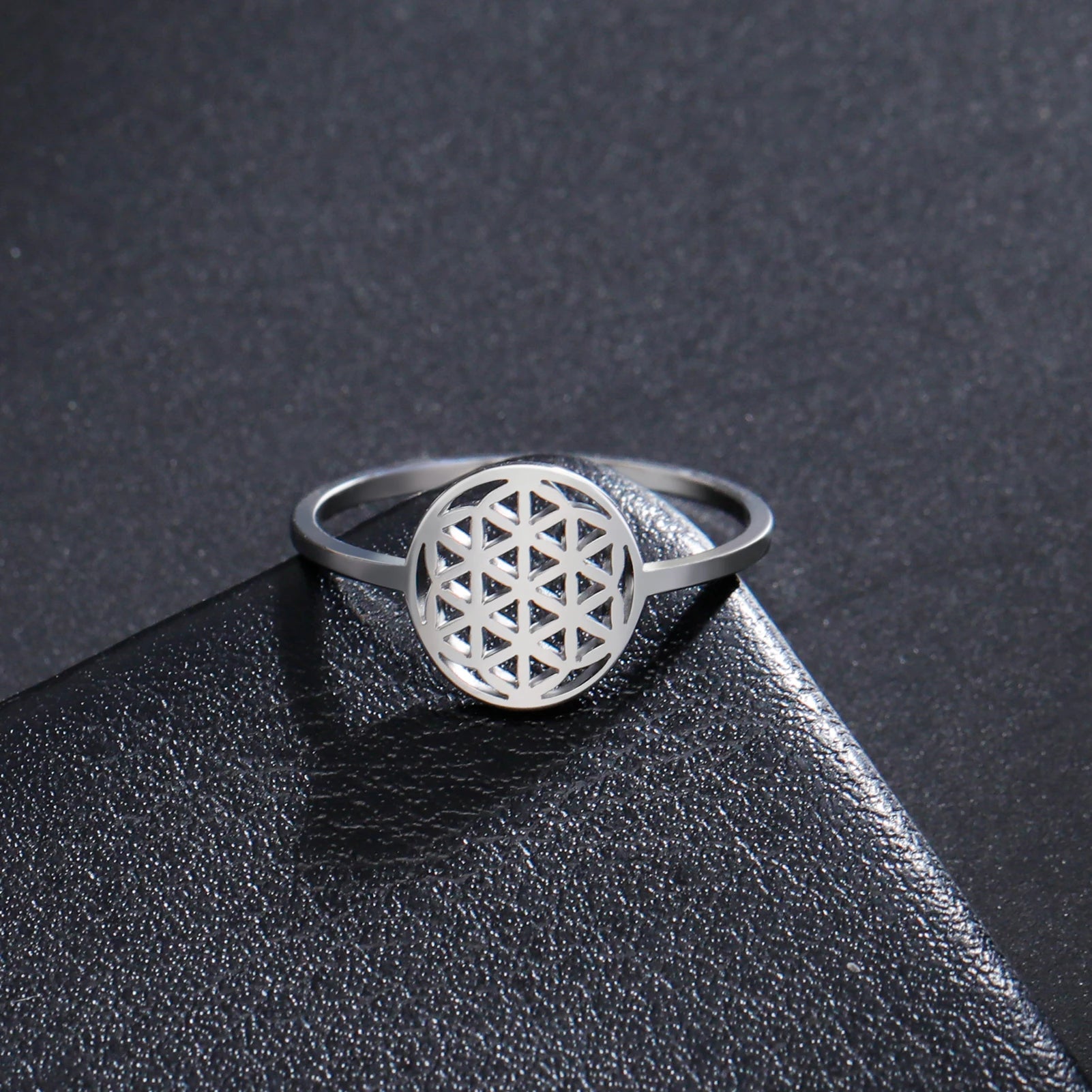 Bague fleur de vie acier inoxydable argenté symbole sacré