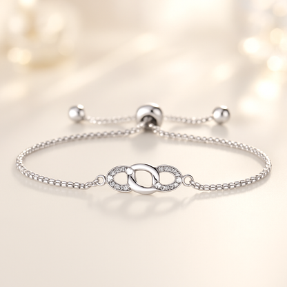 Bracelet femme tendance argent plaqué or blanc serti de 24 moissanites
