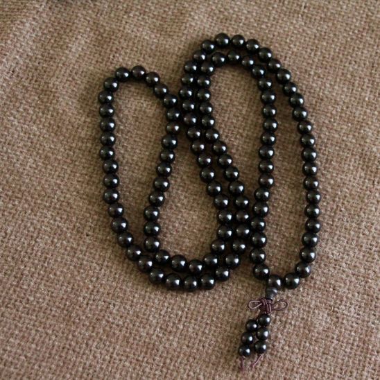 collier 108 perles naturelles onyx