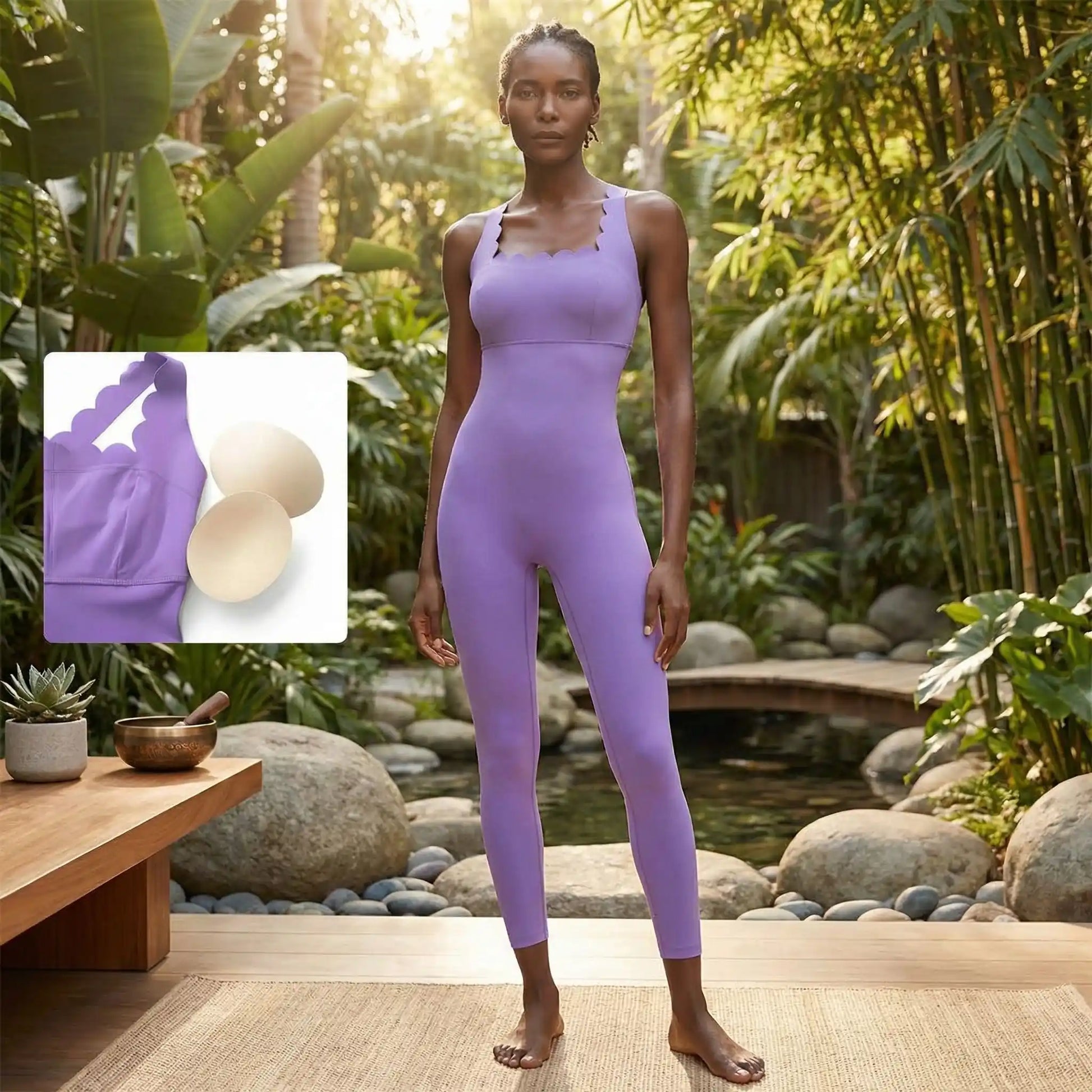 Femme en combi yoga espace nature zen posture méditation