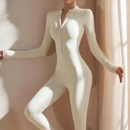 combinaison de yoga blanche femme longues manches confort liberté de mouvement zippée