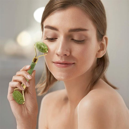 Gua sha visage effet lissant sculptant
