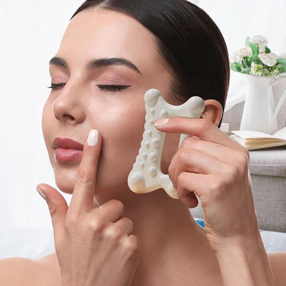gua sha visage femme effet lissant anti ride
