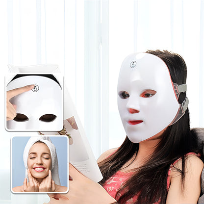 masque led visage bouton femme souriante séance de luminothérapie  tactile