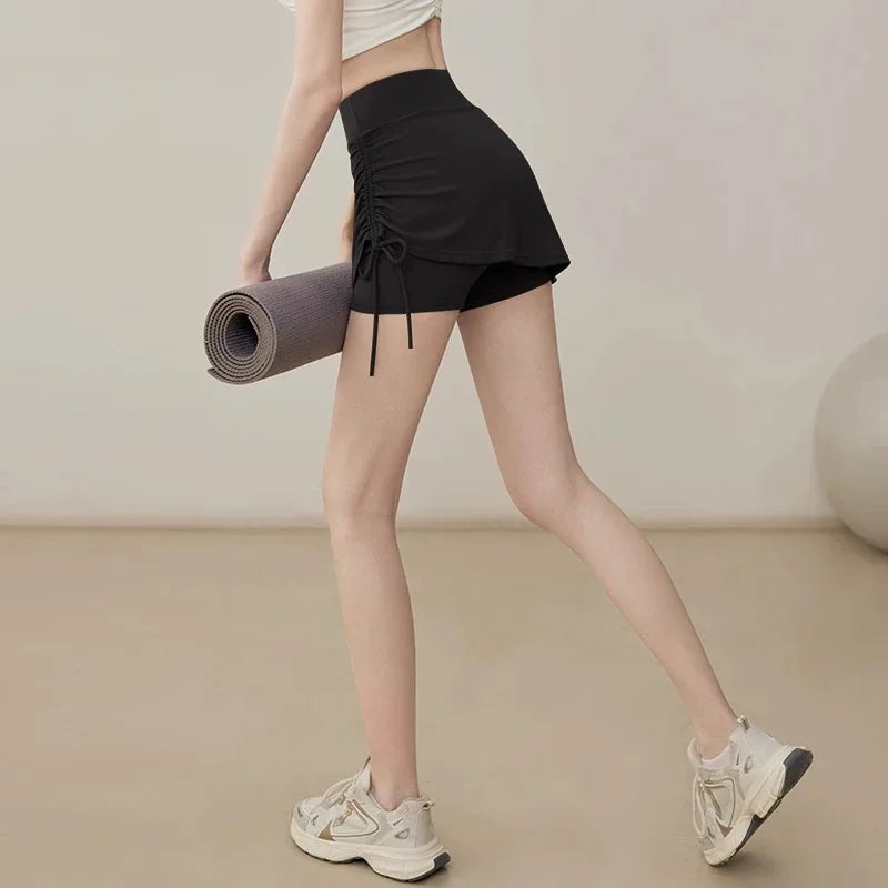 Short de yoga femme jupe noire – effet deux pièces séchage rapide