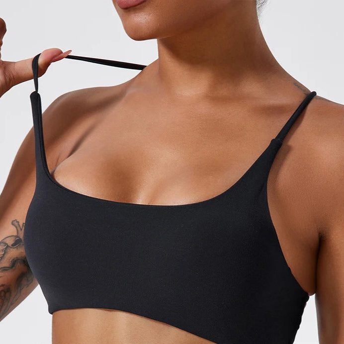 Soutien gorge bretelles fines croisées dans le dos nu sexy noir