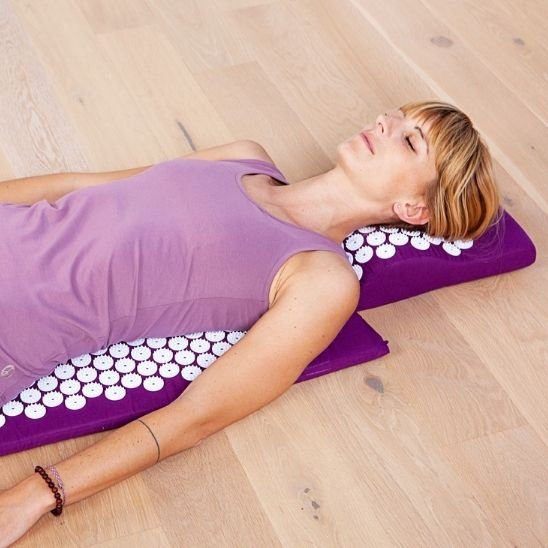 Tapis d acupression femme relaxation méditation