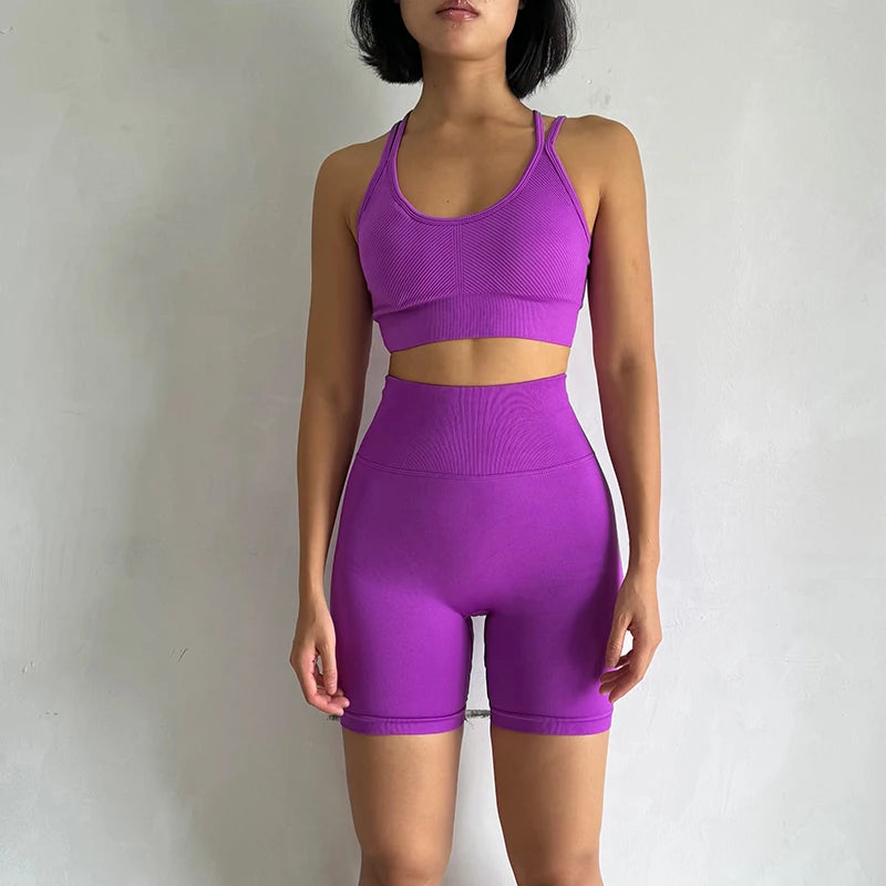 tenue-de-yoga-violette