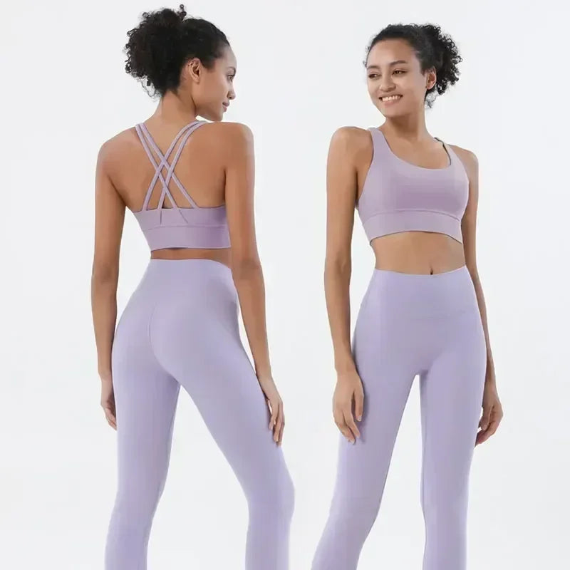 tenue de yoga femme sport gym fitness brassière bretelles croisées legging moulant